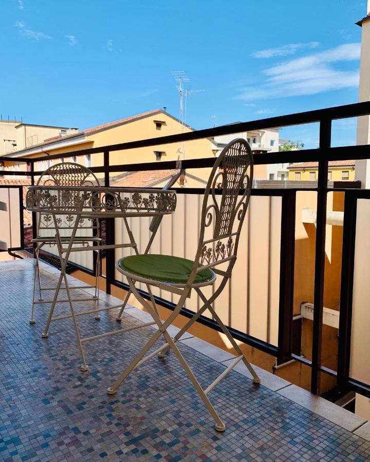 Madonna Montecchi Luxury In Appartamento